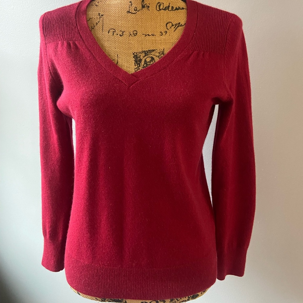 Talbots Sz MP Pure Cashmere Deep Red/Burgandy V-Neck Sweater